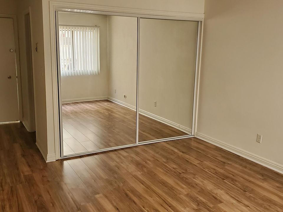 2nd image of 333 S St Andrews Pl APT 117