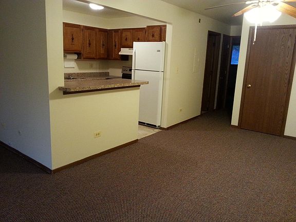 2nd image of 1828 N Goodwin Dr Unit 3-1A