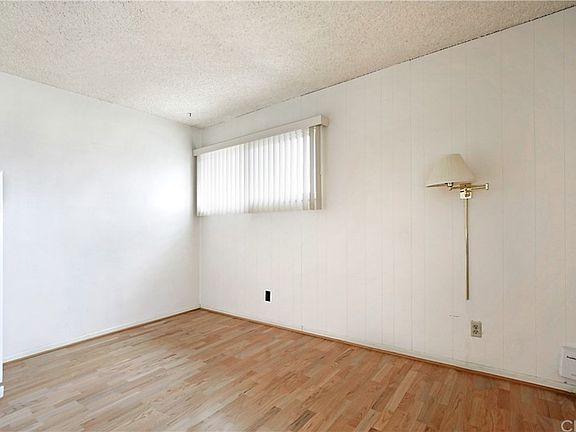 5th image of 10425 La Cima Dr