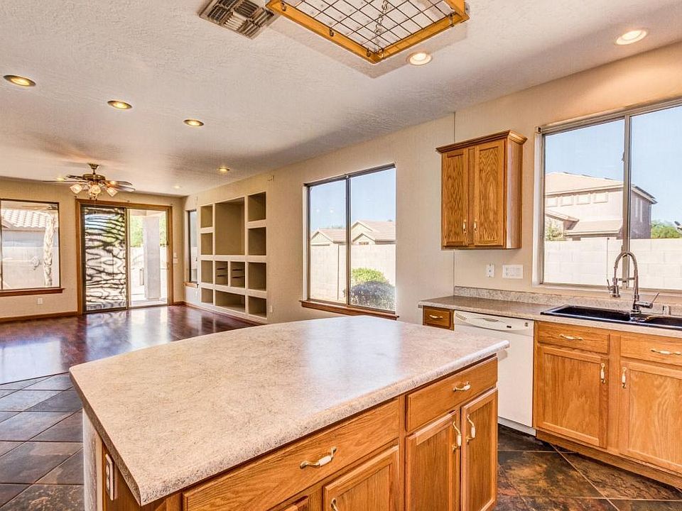 1st image of 15234 W Banff Ln