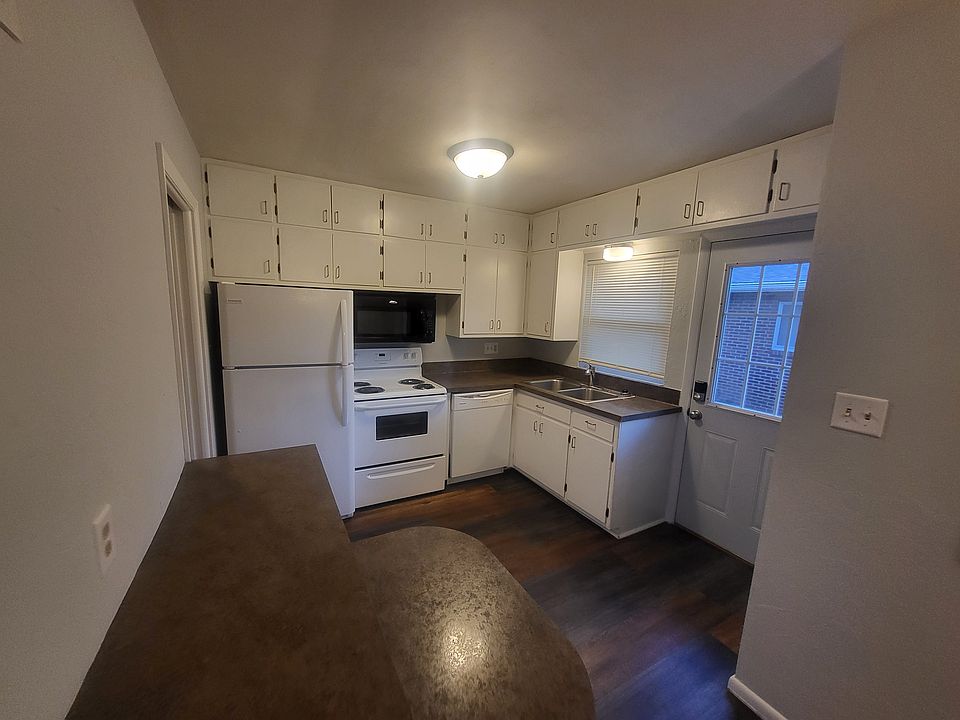 2nd image of 1514 Ridgewood Dr