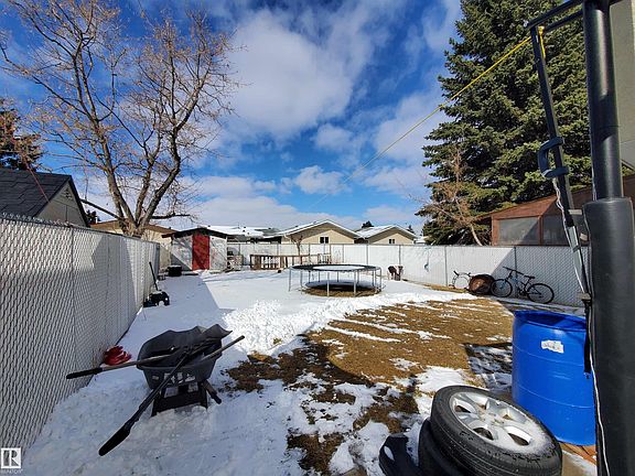4th image of 11814 157th Ave NW