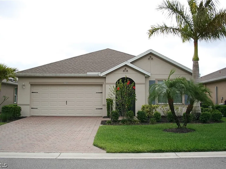 20056 Sweetbay Dr — Photo 1