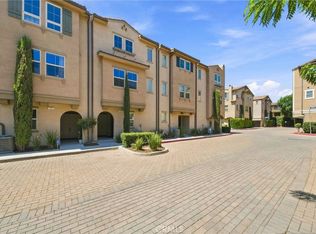 7239 N Cedar Rd, Van Nuys, CA 91405