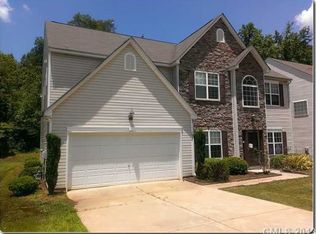 1527 Peachcroft Rd, Charlotte, NC 28216