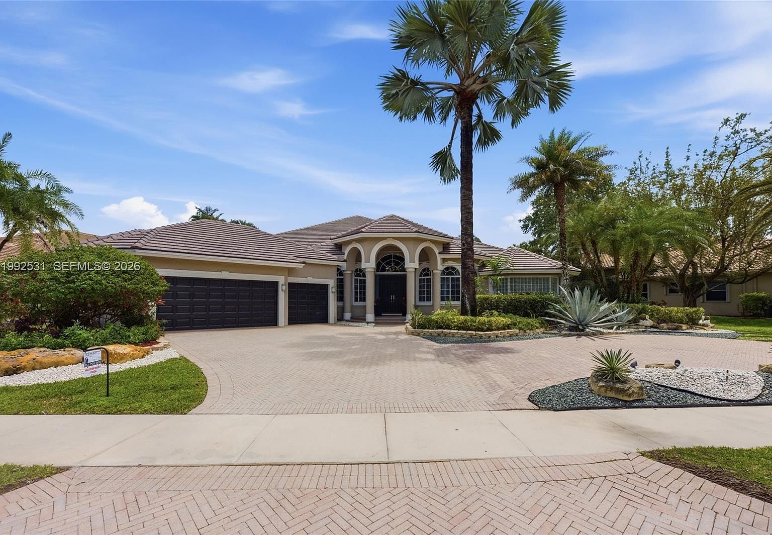 2488 Provence Cir