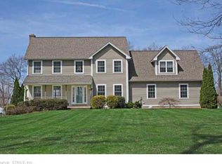 8 Ryan Dr, Ellington, CT 06029