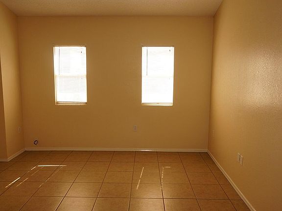 3rd image of 3559 Oasis Dr