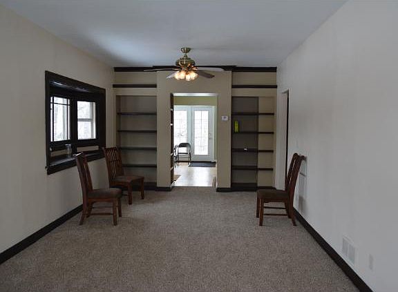 3rd image of 4654 Russell Ave N