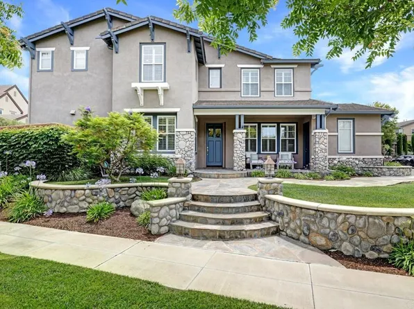 15 Pleasanton Ln, Mission Viejo, CA 92694