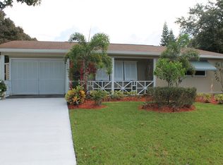 1574 Eastlake Ln, Sebastian, FL 32958