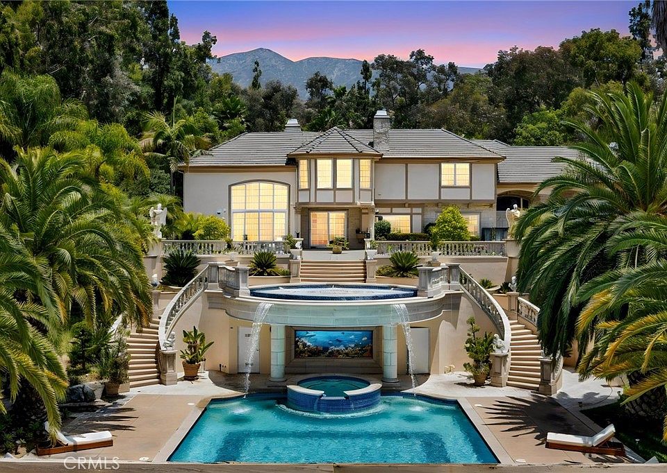 1st image of 515 Deodar Ln