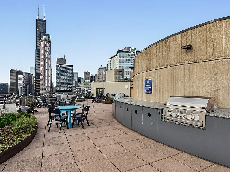 River City Apartments — Photo 25