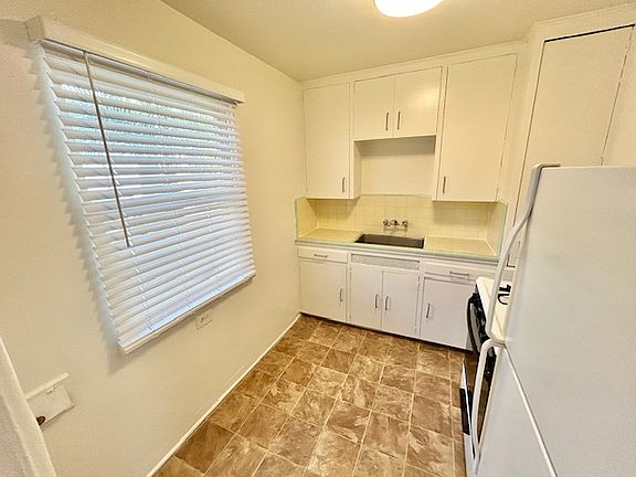 2nd image of 3827 Adams Ave