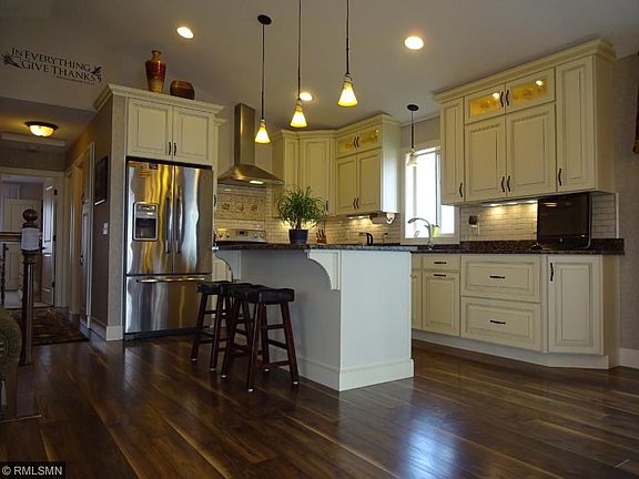 3rd image of 12988 Breckenridge Ln