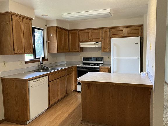 3rd image of 1118 S 21st Ct