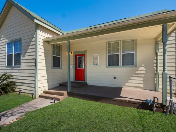 226 S Hackberry St, San Antonio, TX 78203