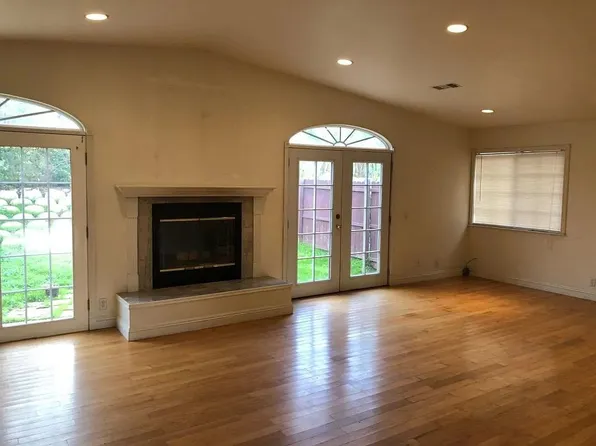 (undisclosed Address), Vista, CA 92084