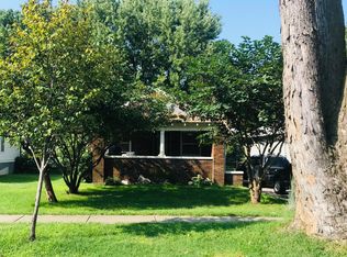 1021 W Chase St, Springfield, MO 65803