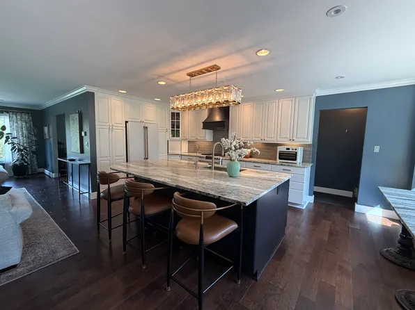 24931 Glen Orchard Dr, Farmington Hills, MI 48336
