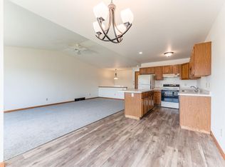 1130 Spruce Dr #1132, Baraboo, WI 53913