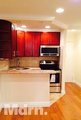Rented by Mdrn Residential | media 2