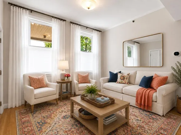 158 Sumner St #1, Quincy, MA 02169