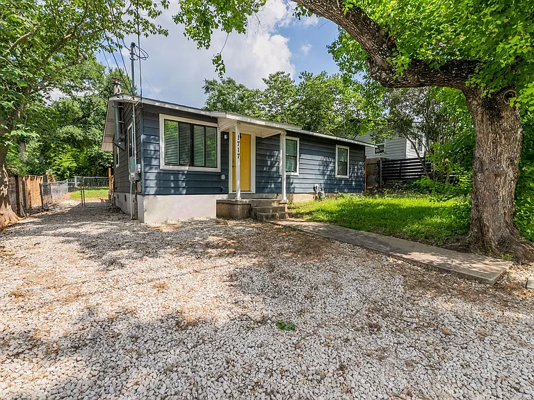 1717 Bunche Rd — Photo 25