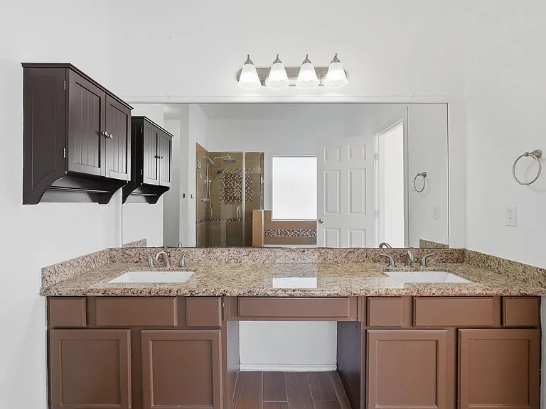 2910 Cocona Ln — Photo 33