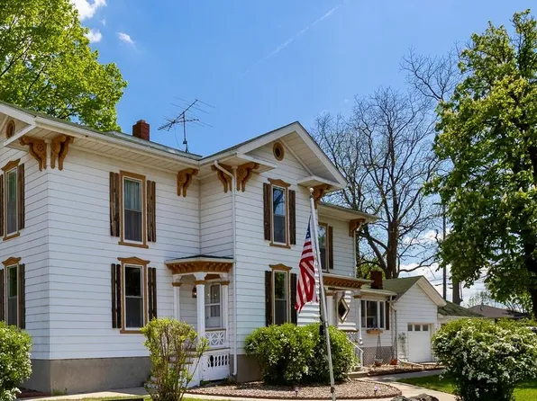 116 E Main St, Otisville, MI 48463
