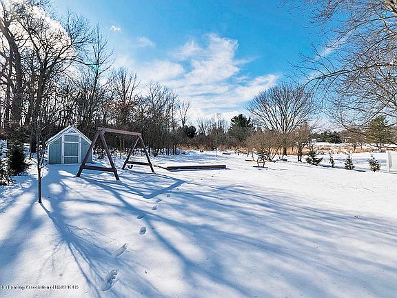 4th image of 5700 Wood Valley Dr