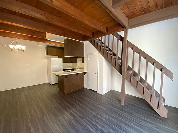 3rd image of 380 Ellwood Beach Dr APT 7