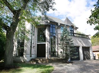 1110 Pebblewood Ln, Glencoe, IL 60022