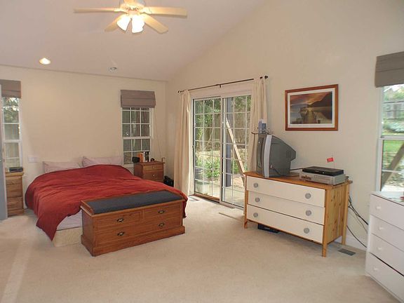 5th image of 4900 Buena Vista Ave