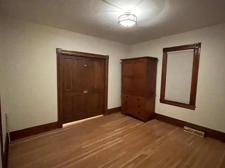 52 N Prospect St #1 — Photo 16
