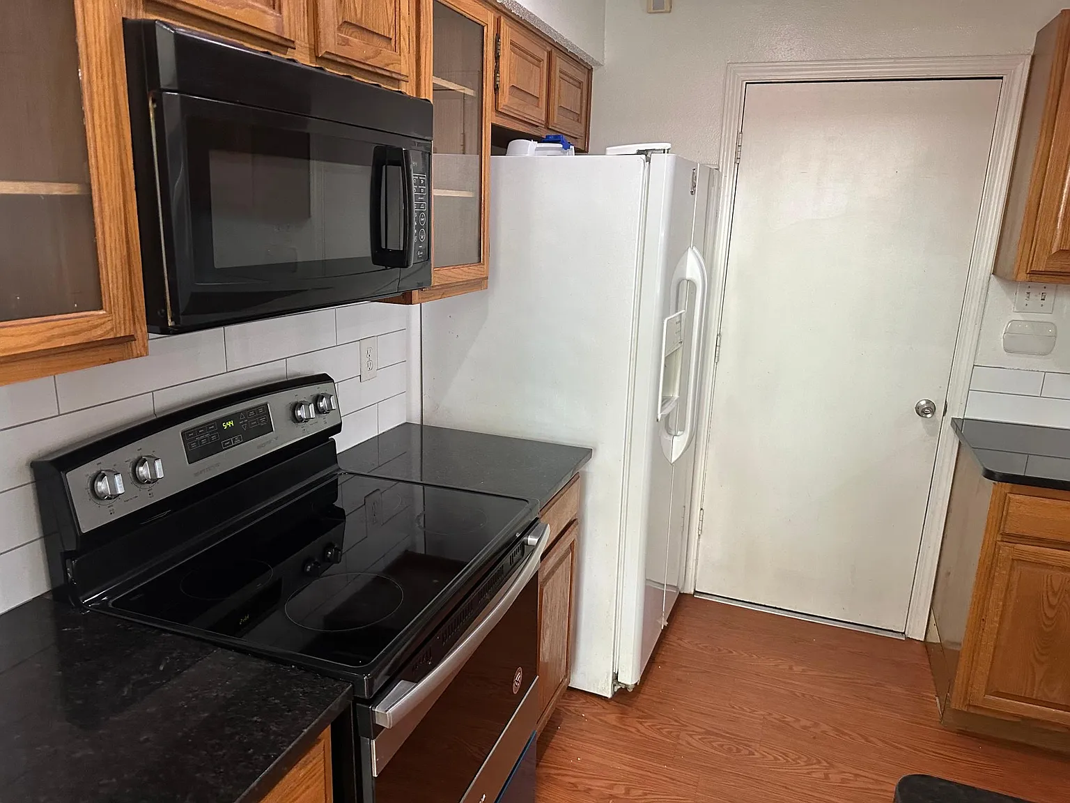2 bed, 1450 sqft, $2,200 — Photo 1
