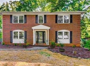 500 Leawood Dr, Greensboro, NC 27410