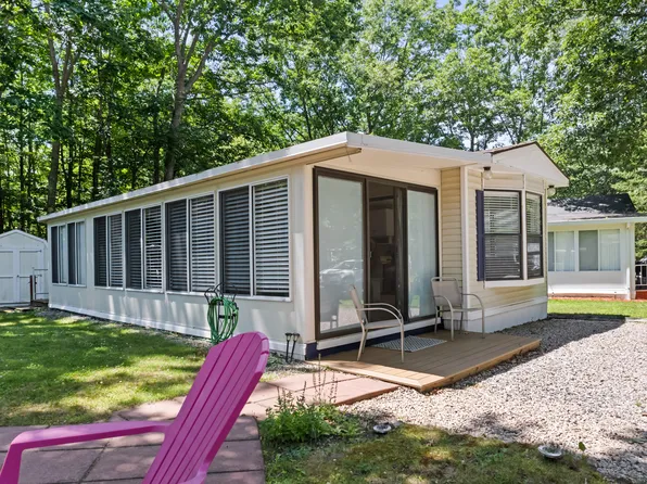 1 Robinson Way #B47, Kennebunk, ME 04043