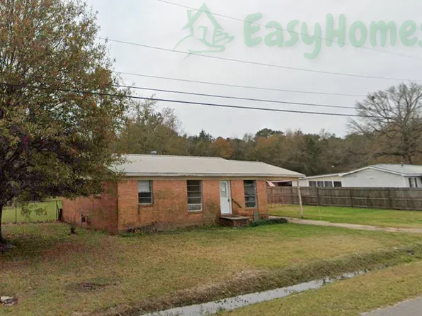 515 McBride Cir S, Axis, AL 36505
