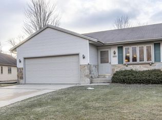 6801 Diane Dr, West Bend, WI 53090