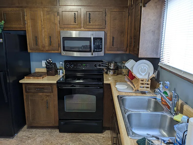 9001 Mahogany Row SE #B — Photo 6