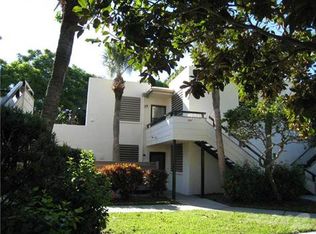 557 Lakeside Dr, Bradenton, FL 34210