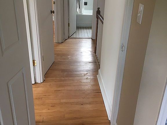 5th image of 2501 Leslie Ave #A