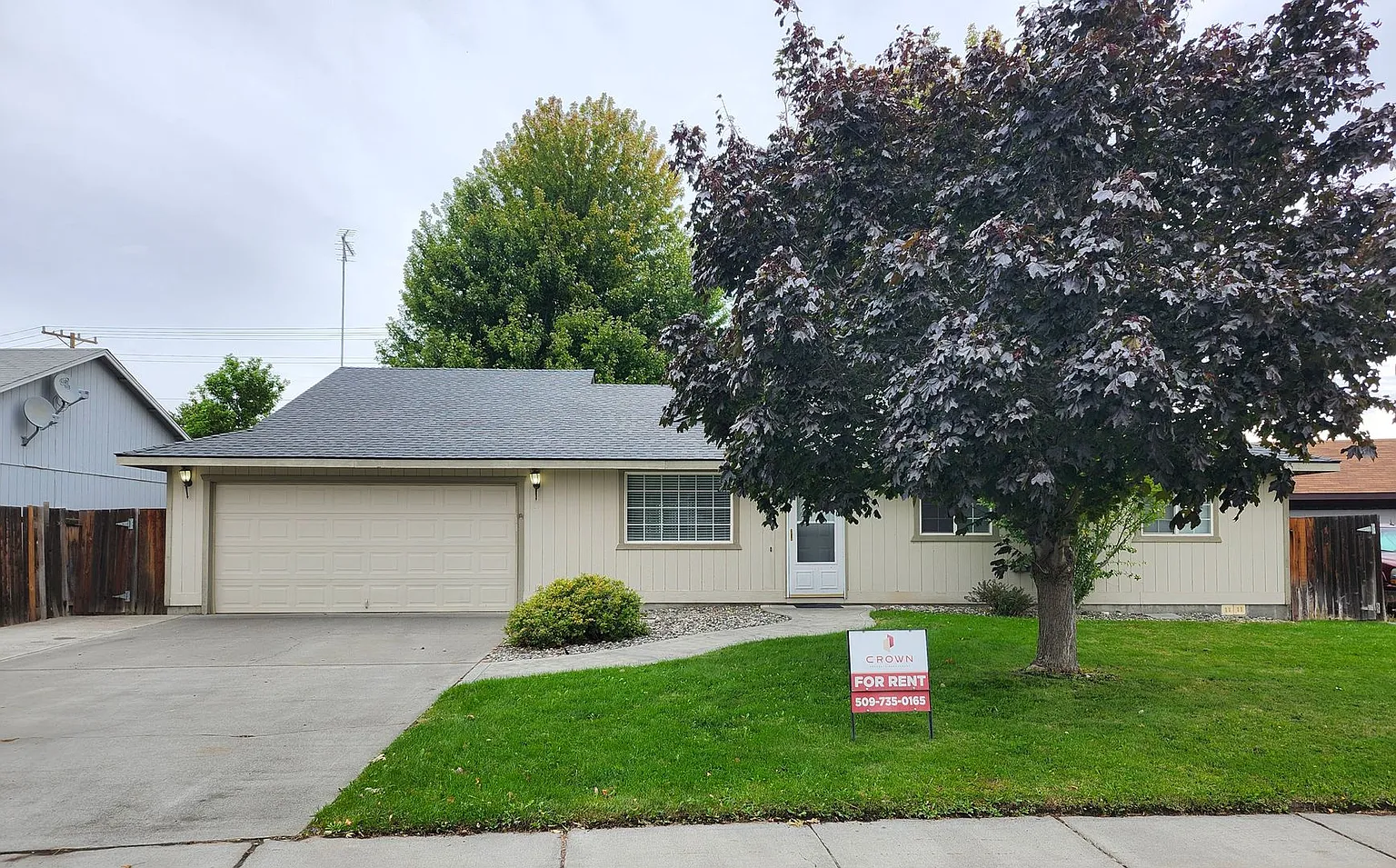 2926 Iris St photo 1