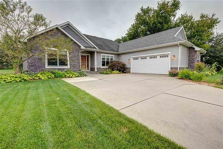 1st image of 24570 Rolling Oak Dr
