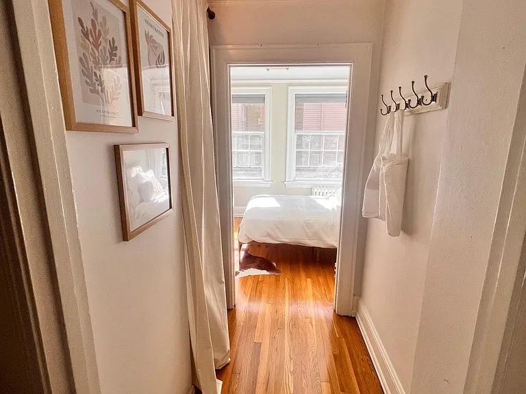 321 Boylston Ave E #203 — Photo 18