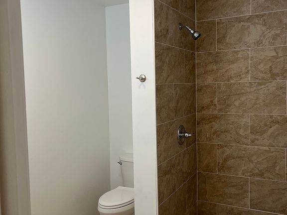 5th image of 2602 S Stilwell St