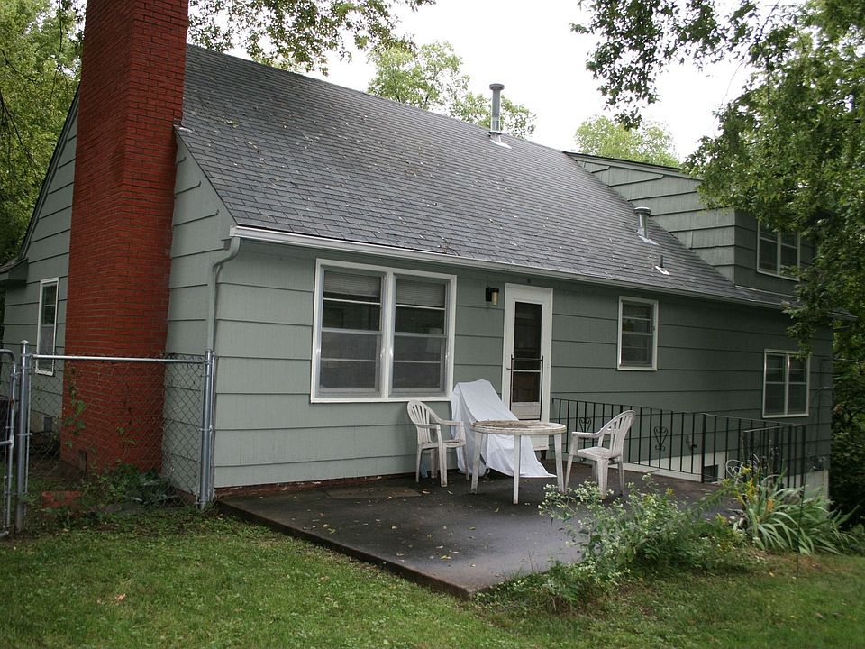 2nd image of 4845 Bennington Ave