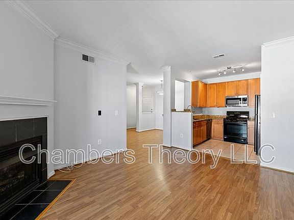 5th image of 4860 Eisenhower Ave Unit 489