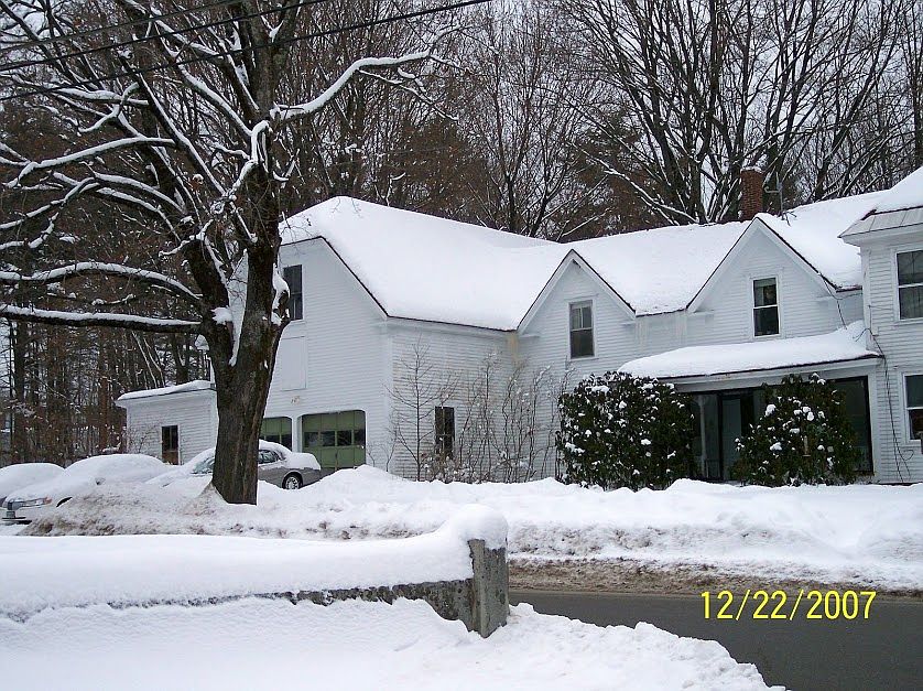 2nd image of 218 Main St